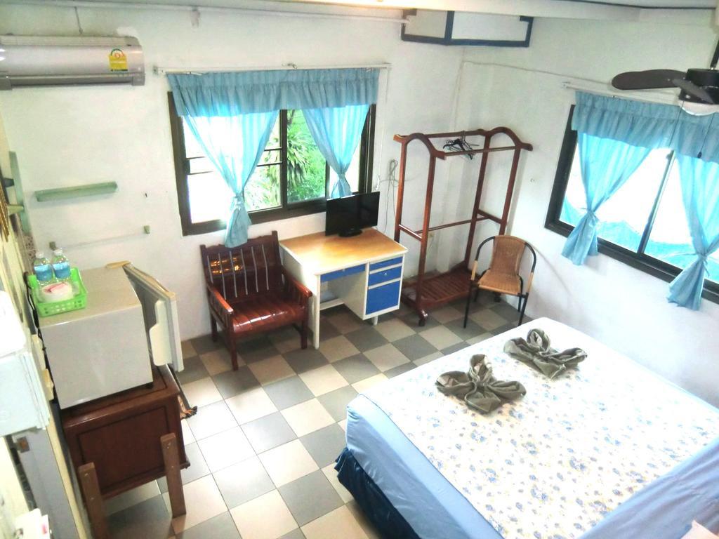 Residence House Трат Стая снимка