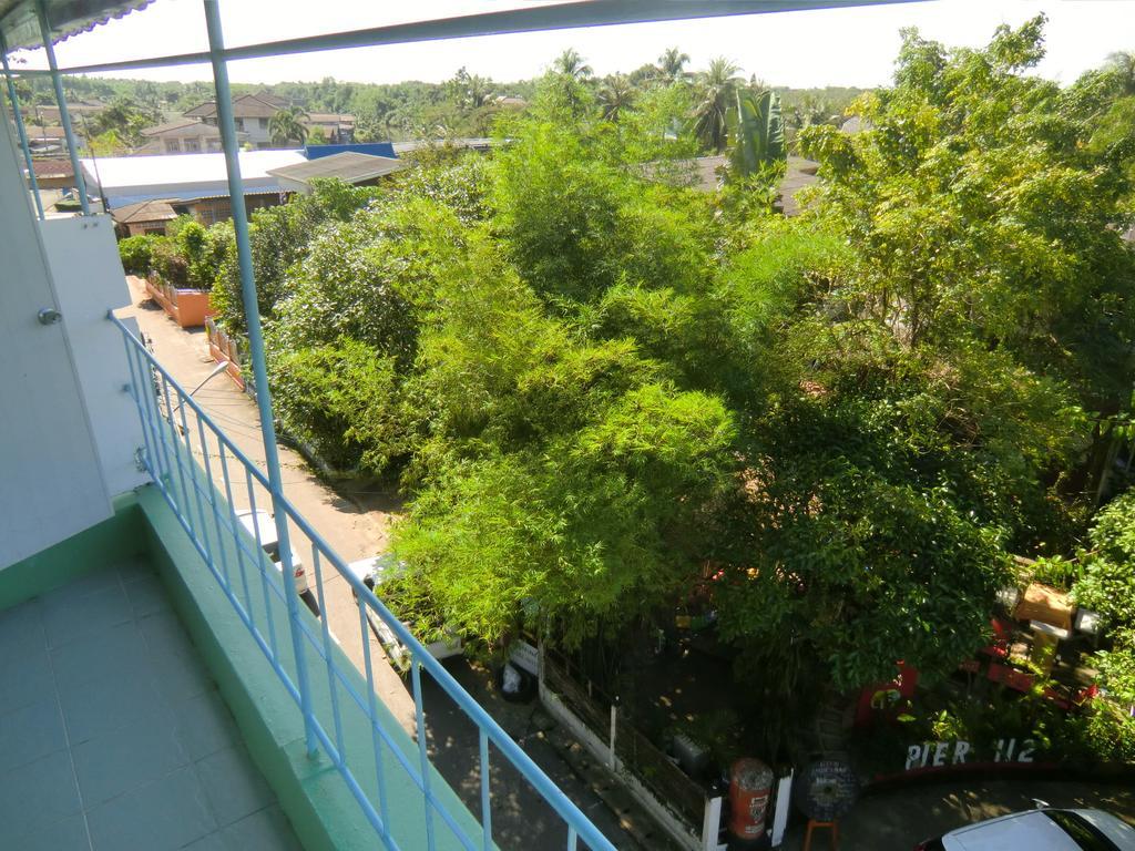 Residence House Трат Стая снимка