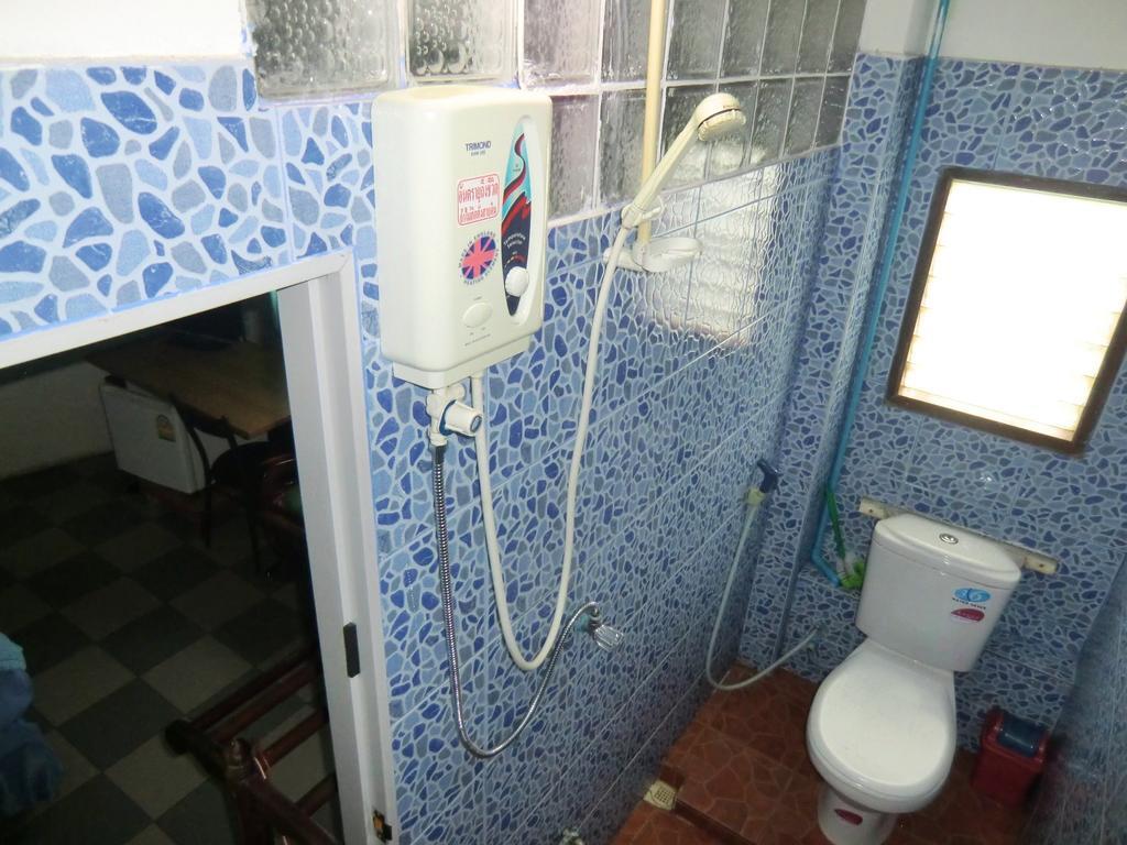 Residence House Трат Стая снимка